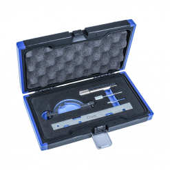 Werkzeuge – Qualität für Profis Ein Condor Motoreinstell-Werkzeug-Satz in einem schwarzen Koffer mit Schaumstoffeinlage, der metallische Werkzeuge wie ein Messgerät, eine Sonde und ein stiftähnliches Gerät enthält – ein vielseitiger Begleiter für Heimwerker, die ihren Opel 1.0 12V / 1.2 16V / 1.4 16V Schraubenschlüsselsatz verbessern möchten. Jetzt kaufen