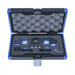 Werkzeuge – Qualität für Profis Ein mit Schaumstoff ausgekleideter, schwarz-blauer Koffer mit dem Condor Motoreinstell-Werkzeug-Satz, PSA 1.0 und 1.2 Vti 3-Zyl., sowie verschiedenen Metallwerkzeugen und -komponenten, ideal für alle, die professionelle Ausrüstung kaufen möchten. Jetzt kaufen