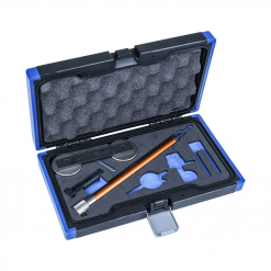 Werkzeuge – Qualität für Profis Ein Condor Motoreinstell-Werkzeug-Satz, verpackt in einem schaumstoffgepolsterten schwarz-blauen Koffer, umfasst verschiedene Präzisionsinstrumente, ideal für jeden Heimwerker, der einen günstigen Werkzeugsatz für VAG 1,4 + 1,6 FSI/TSI/TFSI-Motoren kaufen möchte. Jetzt kaufen