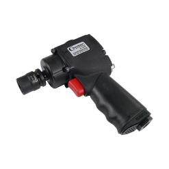 Werkzeuge – Qualität für Profis Schwarzer pneumatischer Schlagschrauber mit rotem Auslöser und ergonomischem Griff, perfekt für Werkzeugkäufer. Er ergänzt nahtlos den Condor Kraftsteckschlüssel-Satz, 17-tlg., 1/2", CrMo, kurz, 6-kant 8-24 mm. Jetzt kaufen