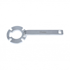 Werkzeuge – Qualität für Profis Ein Condor-Kurbelwellengegenhalter für Ford- und Volvo-Fahrzeuge verfügt über ein silbernes Metallschlüsseldesign mit einem runden, gekerbten Ende und einem rechteckigen Griff mit eingeprägtem Text – eine ideale Wahl für alle, die auf der Suche nach einem Profi-Werkzeugset sind. Jetzt kaufen