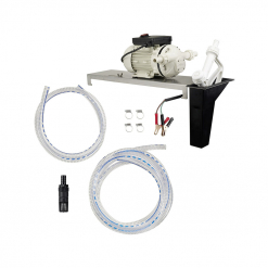 Werkzeuge – Qualität für Profis Das Bild zeigt das Pressol Urea-Elektromembranpumpe-30 l/min-7,9 gpm-24 V-DC, ZVMUD-GPM Pumpensystem komplett mit Motor, flexiblen Schläuchen, Klemmen, Anschlüssen und einem schwarzen Kunststoffbehälter. Dieses Setup ist perfekt für Flüssigkeitstransfer- oder Filtrationsprojekte zu Hause. Für eine nahtlose Installation und Wartung sollten Sie es mit einem Akkuschrauber-Set kombinieren, um es ideal für jeden Heimwerker zu machen. Jetzt kaufen