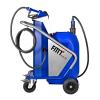 Werkzeuge – Qualität für Profis Eine blaue mobile Kraftstoff-Umfüllpumpe Pressol mobiSERVE-60 l-4,5-9 l/min, ausgestattet mit Rädern, einem Schlauch und einem Metallgriff – ideal für alle, die beim Kauf von Werkzeugen von Profi Werkzeuge Wert auf Qualität legen. Jetzt kaufen