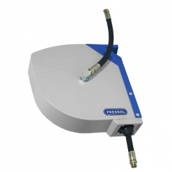 Werkzeuge – Qualität für Profis Der Pressol Schlauchaufroller-Diesel/Heizöl, GDA-D-60 bar-DN 16-8 m ist ein grau-blauer Schlauchaufroller mit angeschlossenem Schlauch, ideal für alle, die professionelles Werkzeug kaufen möchten. Jetzt kaufen