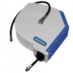 Werkzeuge – Qualität für Profis Der Pressol Schlauchaufroller-Wasser/Luft in Blau und Weiß, Modell GDA-WB-20 bar-DN 10-10 m, wird mit schwarzem Schlauch und Metallverbindern geliefert. Er ist eine ideale Ergänzung für alle, die ihren Werkzeugkasten mit Artikeln wie Schraubenschlüssel-Sets aufwerten möchten. Jetzt kaufen