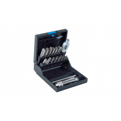 Werkzeuge – Qualität für Profis Das VÖLKEL-Handgewindebohrer-Sortiment LINKS, HSS-G, DIN 352, beinhaltet Gewindeschneidwerkzeuge in den Größen M 3-12, zweireihig angeordnet in einer offenen schwarzen Box mit kleinem blauen Verschluss. Jetzt kaufen