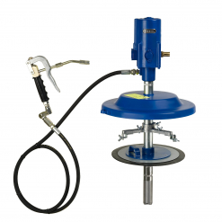 Werkzeuge – Qualität für Profis Das Pressol Fettsystem-mit ZBH, 18 kg-BE-∅ 240-290 mm-2 m-HS verfügt über einen blauen Motor und einen robusten Metallgriff und funktioniert mühelos über einen verlängerten schwarzen Schlauch. Damit ist es ein Muss für alle, die professionelles Werkzeug suchen. Jetzt kaufen