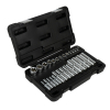 Werkzeuge – Qualität für Profis Der JBM Torx Steckschlüssel-Satz 1/4″ 3/8″ und 1/2″ wird in einem schwarzen Kunststoffkoffer geliefert, in dem verschiedene Metalleinsätze und Werkzeuge in geformten Schlitzen angeordnet sind. Jetzt kaufen