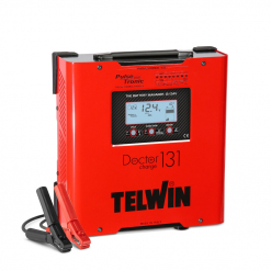 Werkzeuge – Qualität für Profis Ein rotes TELWIN DOCTOR CHARGE 131 Batterieladegerät mit digitaler Anzeige von 12,4 V, schwarzen und roten Klemmen und Bedientasten auf der Vorderseite. Jetzt kaufen
